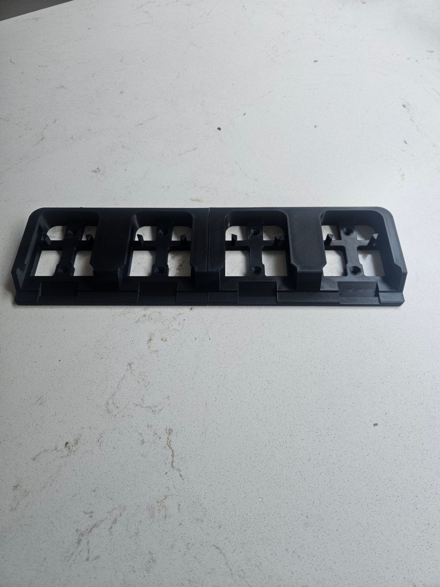 Accuhouder compatibel met Makita 40V XGT – 4 - voudig – Wandmontage – 3D Geprint - 3DTS