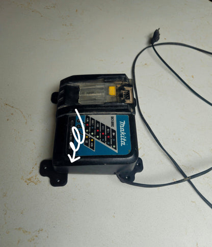 Makita Acculader wand steun recht - 3DTS