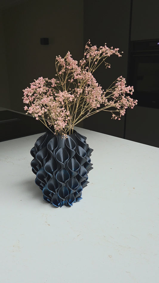 3D-geprinte Lelie Vaas – Blauw/Zwart – 21 cm